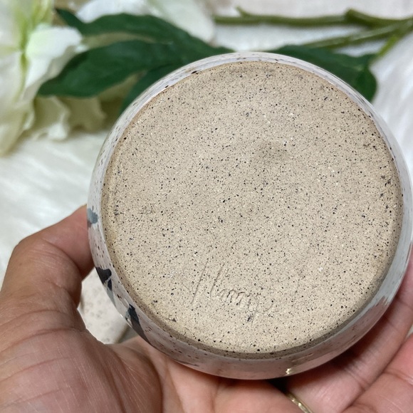 Hand Made Pottery with Lid Sign Unique - Picture 11 of 17